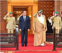صور| الرئيس السيسي يعقد جلسة مباحثات مع الملك حمد بن عيسى