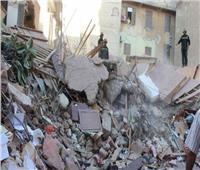 فيديو| اللقطات الأولى لانهيار منزل سكني في «شبرا مصر»
