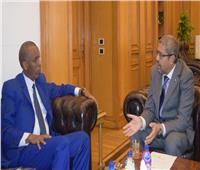سفير جيبوتي يزور غرفة القاهرة لبحث زيادة التبادل التجاري