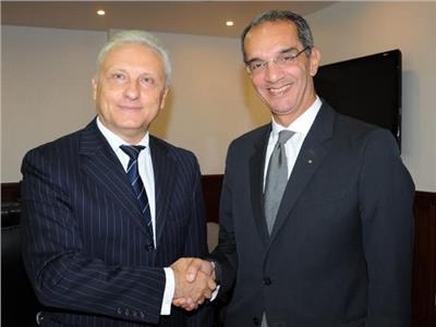 وزير الاتصالات يستقبل سفير بيلاروسيا بالقاهرة