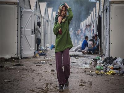 العفو الدولية: الاستحمام غير آمن للنساء في مخيمات اللاجئين 