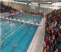 «سباحة الأهلي» تواصل حصد الذهب في بطولة بلغاريا