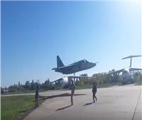 فيديو| طائرة حربية أوكرانية تحلق على ارتفاع مذهل 