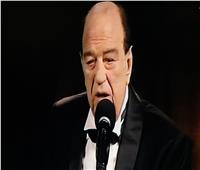 فيديو| تعرف على سر بكاء حسن حسني في مهرجان القاهرة السينمائي