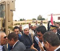 بالصور والفيديو.. لحظة وصول وزير الأوقاف وأبو هشيمة «مسجد الروضة»