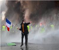 20 صورة لاحتجاجات فرنسا.. العنف يتصاعد والشرطة تلجأ للغاز المسيل للدموع 
