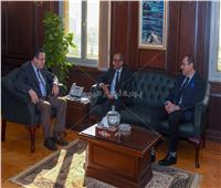 محافظ الإسكندرية يبحث مع سفير الهند توطيد العلاقات بين الجانبين 