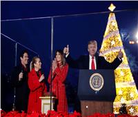 فيديو| ترامب يضئ شجرة الكريسماس قبل أعياد الميلاد
