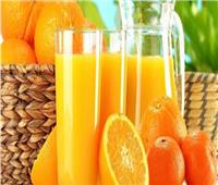 تناول عصير البرتقال في الصباح يقلل من خطر الإصابة بالخرف
