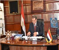 وزير القوى العاملة يفتتح محطة جديدة من  مبادرة «مصر أمانة بين إيديك» في السويس 