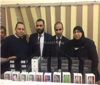 ضبط 78 هاتف «أيفون» داخل ورق كربون بمطار القاهرة 