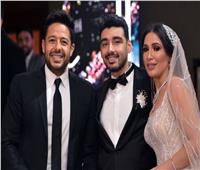 بالصور.. حماقي يحول زفاف «محمد وحنين» لحفل جماهيري 