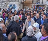 محافظ الإسكندرية يطلق مبادرة "بإيادينا" بمساكن جنوب المتراس بنجع العرب 