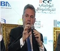 وزير قطاع الأعمال: نتطلع إلى تحويل مصر إلى قاعدة تصديرية لصناعة السيارات