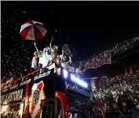 صور| 60 ألف مشجع يستقبلون ريفر بليت في احتفال أسطوري بـ«ليبرتادوريس»