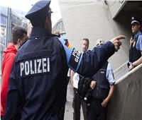 الشرطة الألمانية تحتجز شابًا سوريًا للاشتباه في إعداده لهجوم
