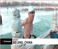 فيديو| صينيون يسبحون فى بحيرة «هوهاى» المتجمدة