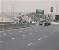 بالفيديو| كثافات مرورية عالية على أغلب الطرق والمحاور الرئيسية بالقاهرة