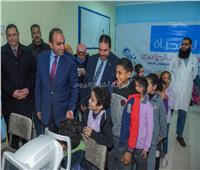 نائب محافظ الإسكندرية يُتابع تنفيذ مبادرة «نور حياة» بالمدارس 