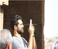 صور| أحمد مجدي وجيهان خليل في جولة سياحية بأسوان