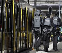 هجوم أوتراخت| الشرطة الهولندية تغلق المدارس.. والبحث عن مسلحين اثنين