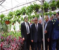 صور| وزير الزراعة يتفقد معرض «زهور الربيع» تمهيدا لافتتاحه.. الخميس