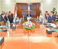 تفاصيل لقاء وزير التنمية المحلية بمحافظ القاهرة ورئيس هيئة النقل العام