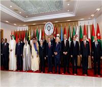 بالصور.. القادة العرب يلتقطون الصور التذكارية خلال قمة تونس