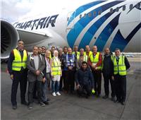 طائرة «الأحلام» تستقبل الرحلات بعد انتهاء التدريب بمطار القاهرة