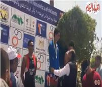 فيديو| سيف العابد يحصد المركز الأول في سباق التتابع في البطولة العربية