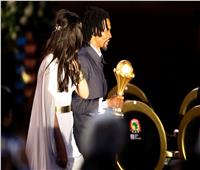 صور وفيديو| وصول كأس أفريقيا إلى سفح الأهرامات