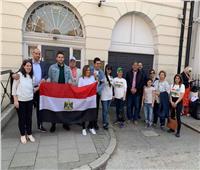 المصريون في بريطانيا يتوافدون على مقرات الاستفتاء على الدستور