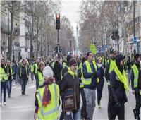 إطلاق الغاز المسيل للدموع على متظاهري السترات الصفراء في فرنسا