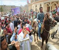 صور| مسيرة «خيول ومزمار» لدعم المشاركة في الاستفتاء بكفر الشيخ