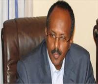 رئيس الصومال يصل القاهرة للقاء السيسي 