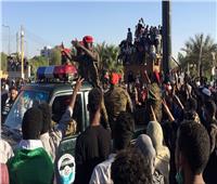 لأول مرة منذ الثورة.. قضاة سودانيون يخرجون في مسيرة بالخرطوم