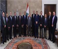 صورة تذكارية لرئيس لبنان مع الوفد المصرى برئاسة مصطفى مدبولى
