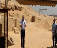 صور| وزير الآثار يكشف عن «مقبرة مزدوجة» بالهرم ترجع للأسرة الخامسة