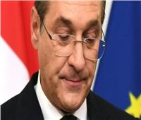 أزمة في الائتلاف الحاكم في النمسا مع استقالة نائب المستشار