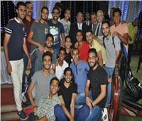صور| رئيس جامعة حلوان يشارك اتحاد الطلاب حفل إفطار جماعي