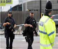 إغلاق طرق حول مقر رئيسة الوزراء البريطانية والشرطة تفحص جسما مريبا