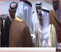 فيديو| لحظة وصول أمير الكويت إلى مدينة جدة للمشاركة بالقمة العربية