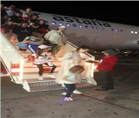 وفد سياحي من كازاخستان وروسيا يصل مطار شرم الشيخ