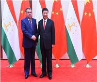 الصين وطاجيكستان تؤكدان أهمية تعميق شراكتهما الإستراتيجية