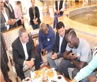 وزيرالرياضة يستقبل المنتخب السنغالي ويلتقي ماني بالإسماعيلية 
