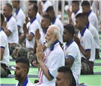 صور| رئيس وزراء الهند يحتفل باليوم العالمي لليوجا