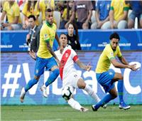 البرازيل تسجل الهدف الأول في مرمى بيرو
