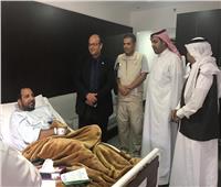 قنصلية مصر في جدة تتابع المصابين المصريين في الهجوم الحوثي على مطار أبها