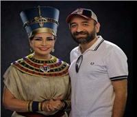 صورة.. سوسن بدر مع عمرو سلامة بالزي الفرعوني