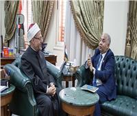 المفتي يبحث مع «البشاري» تعزيز التعاون مع مجلس المجتمعات المسلمة